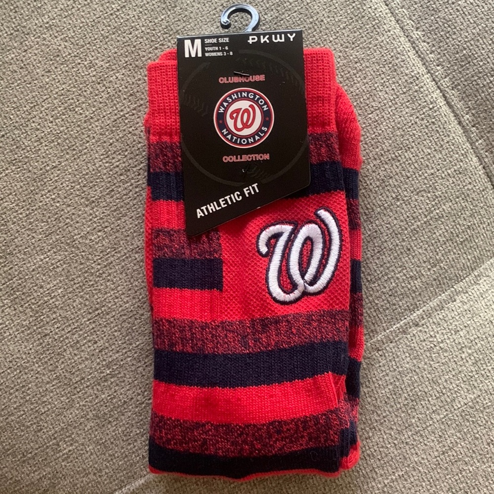 NWT Washington Nationals socks. crew athletic fit. Size M, youth 1-6, women 3-8